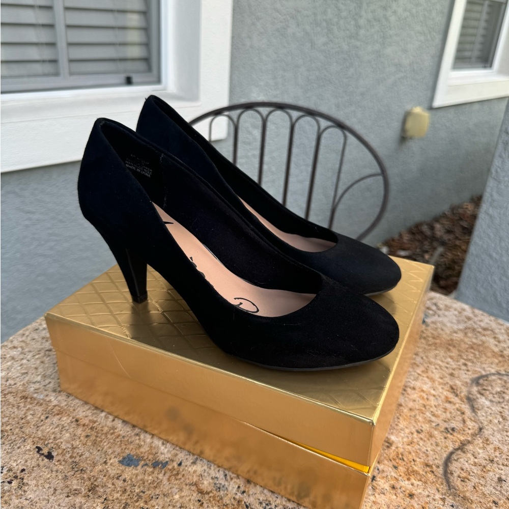 American Rag Black Heels!